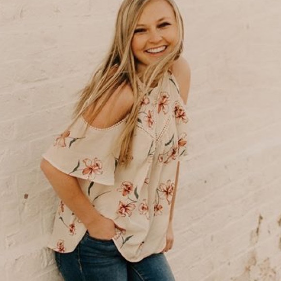 Floral Blouse with Shoulder Cut Outs - Picture 1 of 2